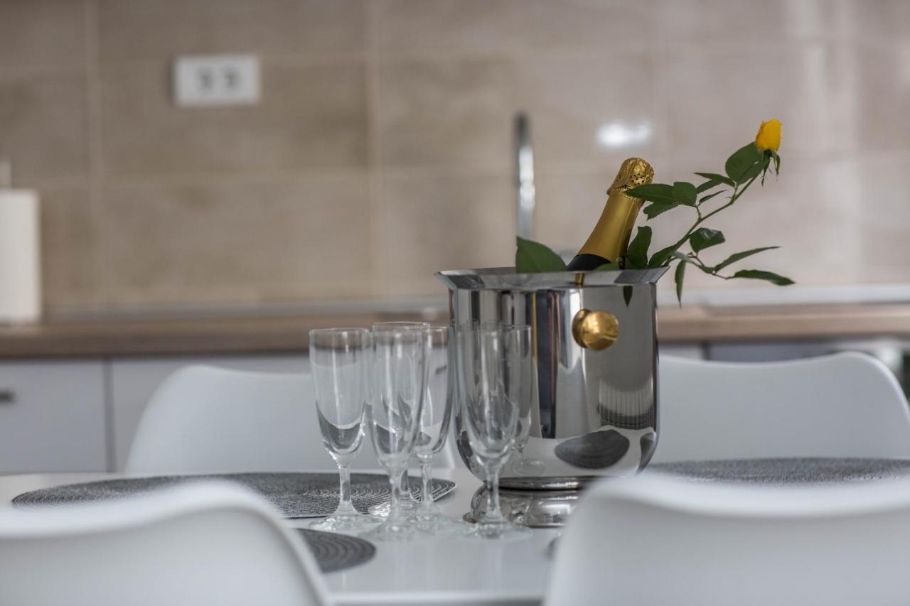 Apartman Sirena トレビニエ エクステリア 写真